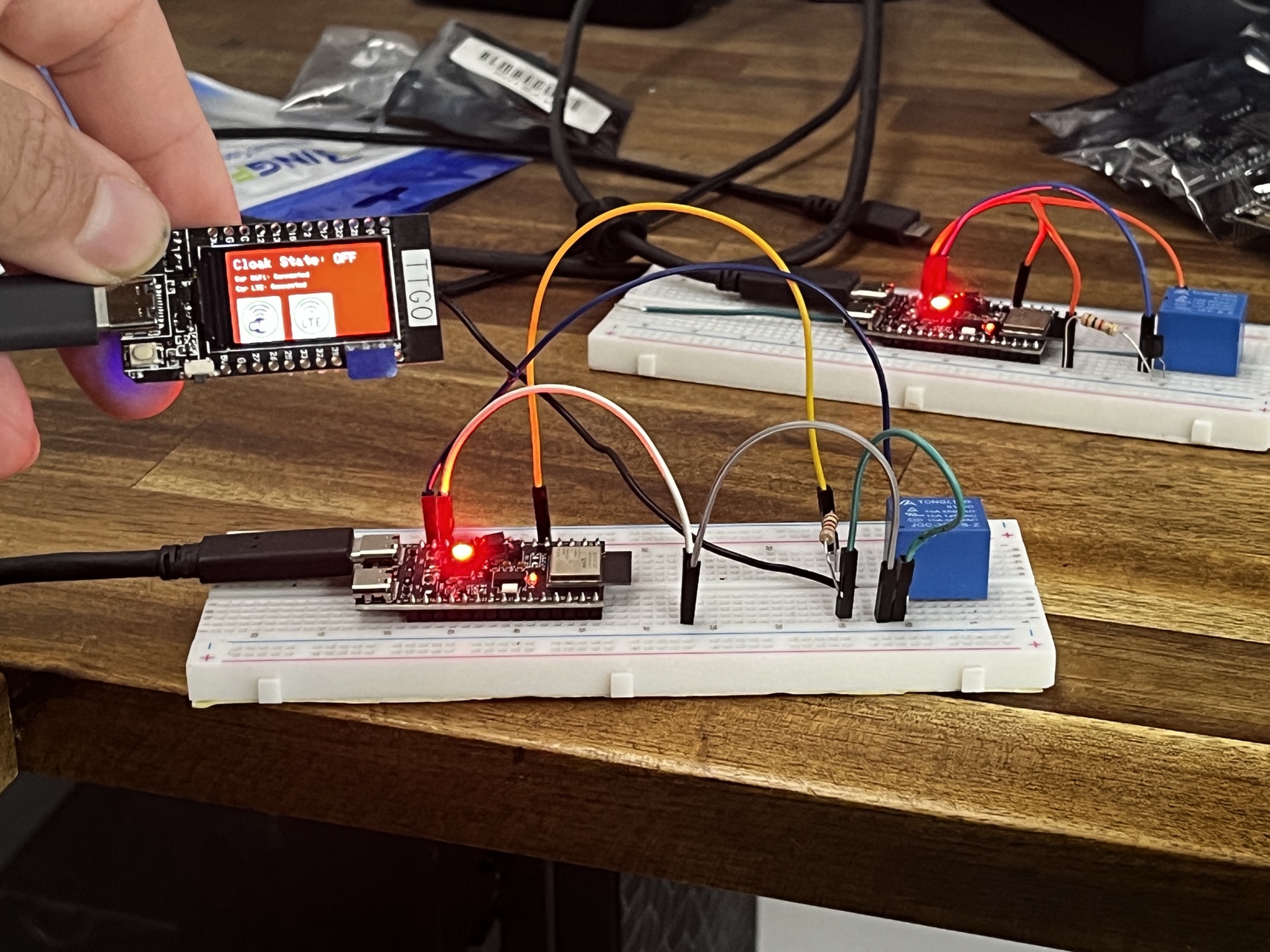 CarCloak v1 in OFF state showing WiFi and LTE connected