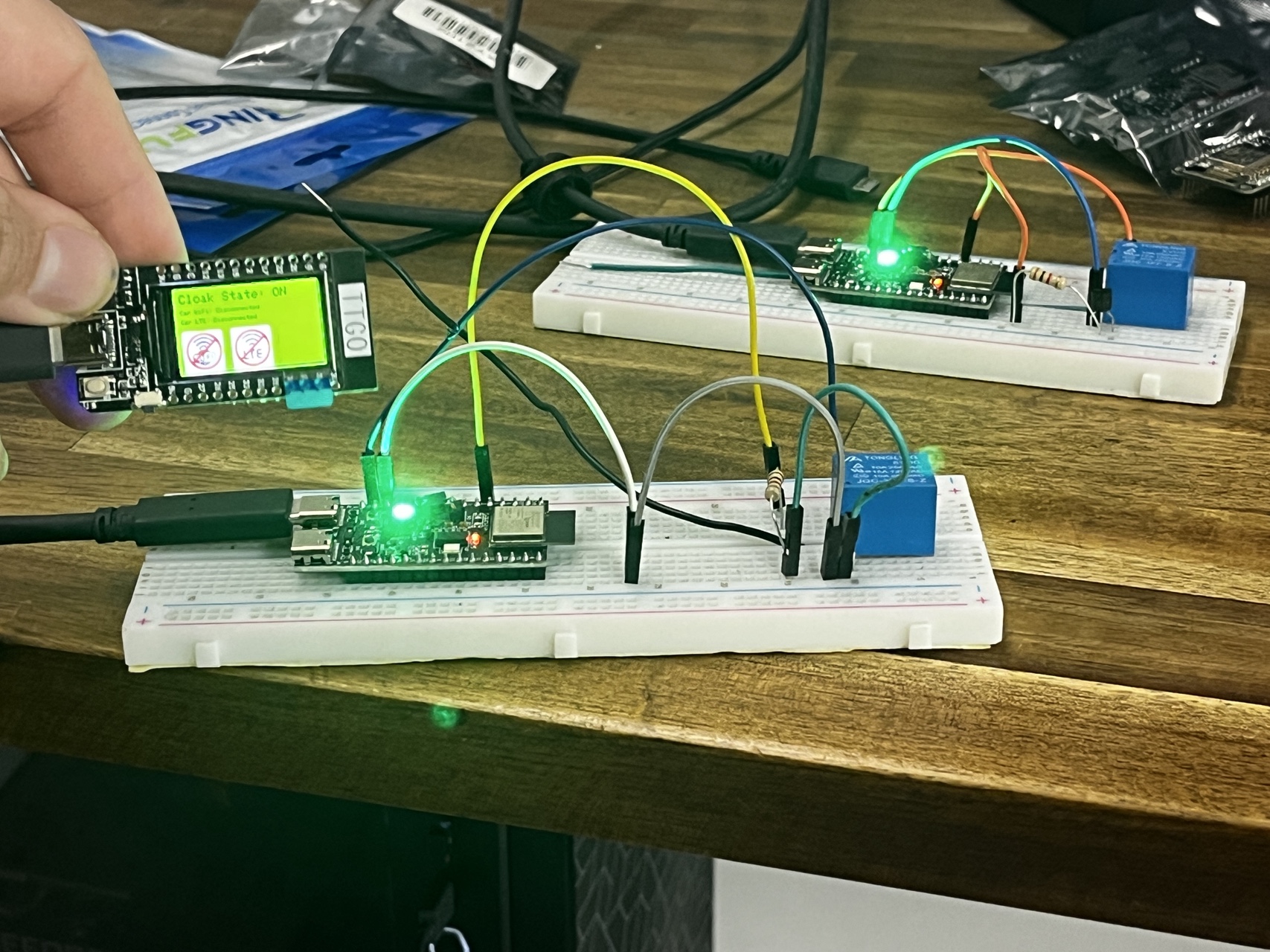 CarCloak v1 in ON state showing WiFi and LTE disconnected